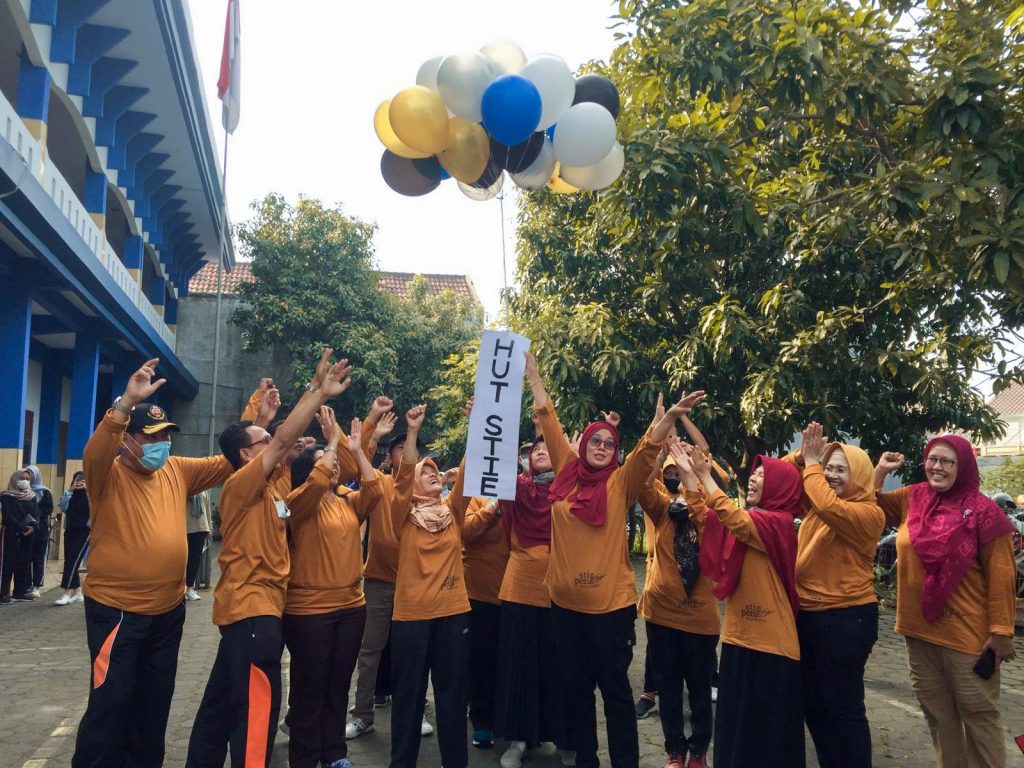 Dies Natalis ke-22 STIE PENA